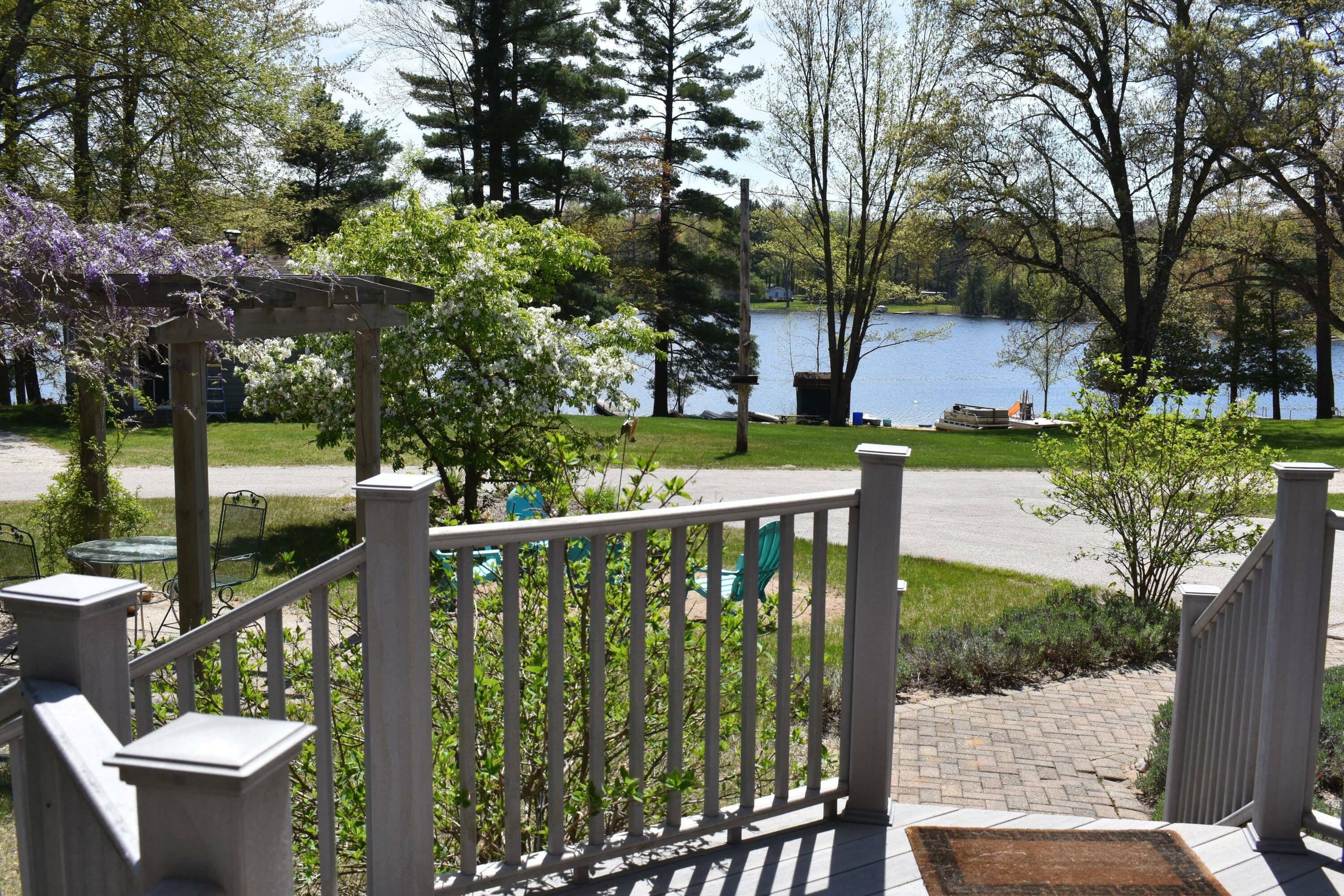 Property Photo: 226 N 176th Avenue MI 49459