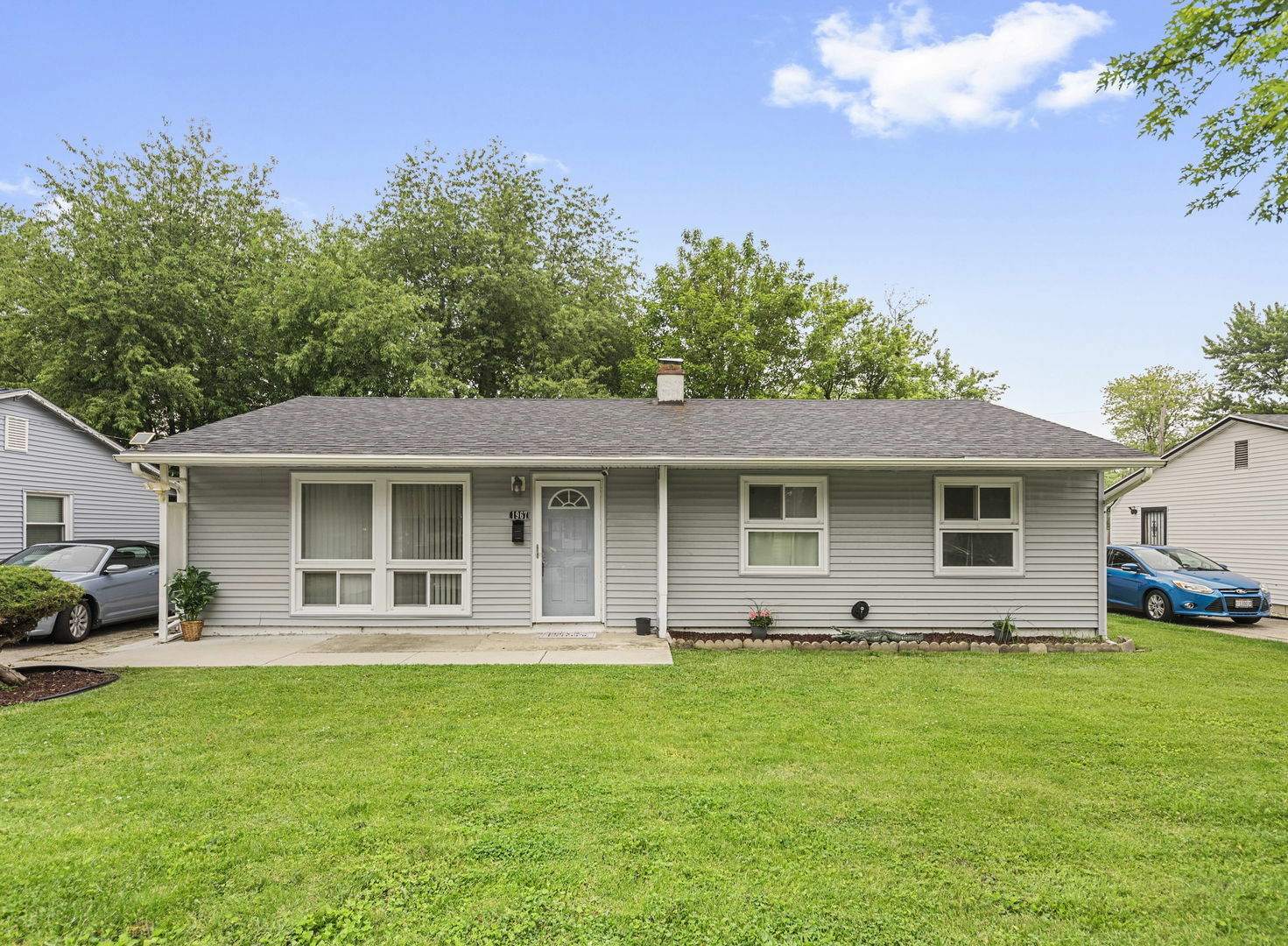 Property Photo: 1967 E Spruce Street IL 60901