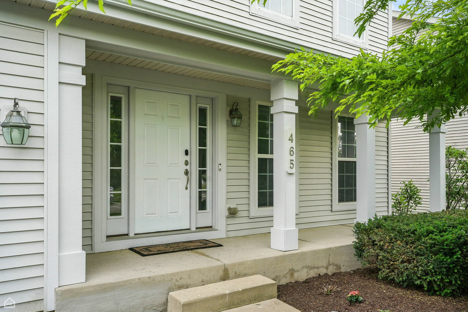 Property Photo:  465 Blue Heron Circle  IL 60103 