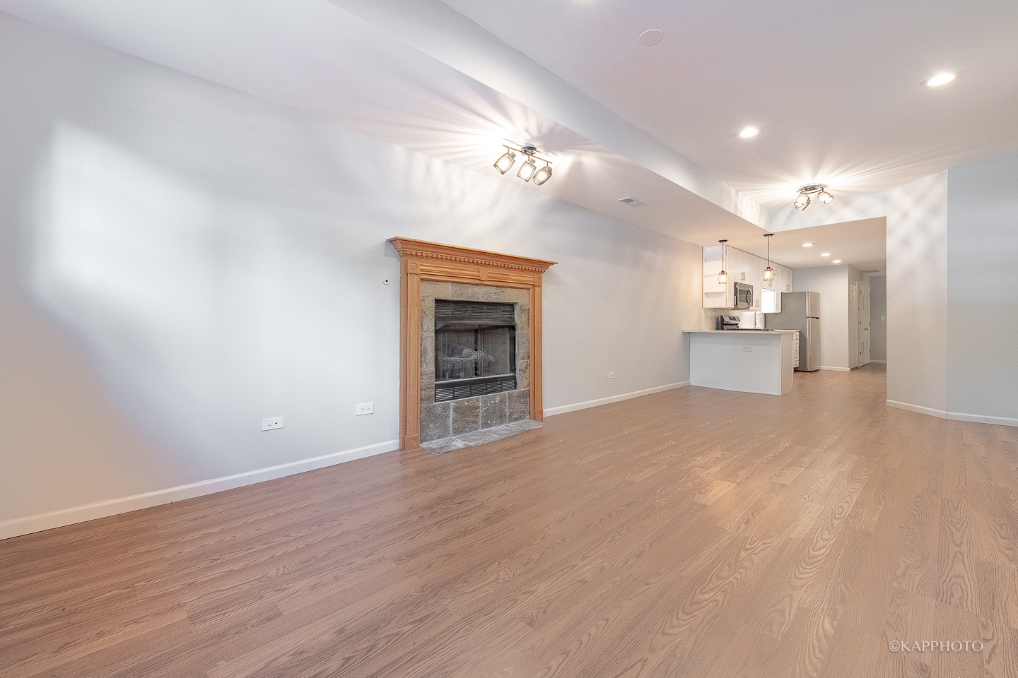 Property Photo: 333 S Leavitt Street G IL 60612