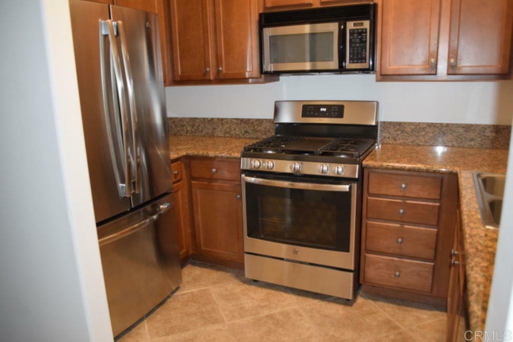 Property Photo:  366 Forward Street Apt E  CA 92037 