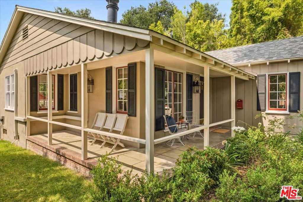 Property Photo: 212 Monroe Place CA 91016