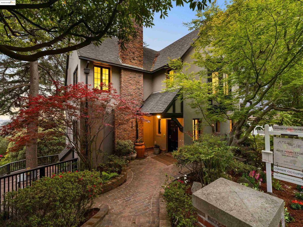 Property Photo:  190 Stonewall Road  CA 94705 