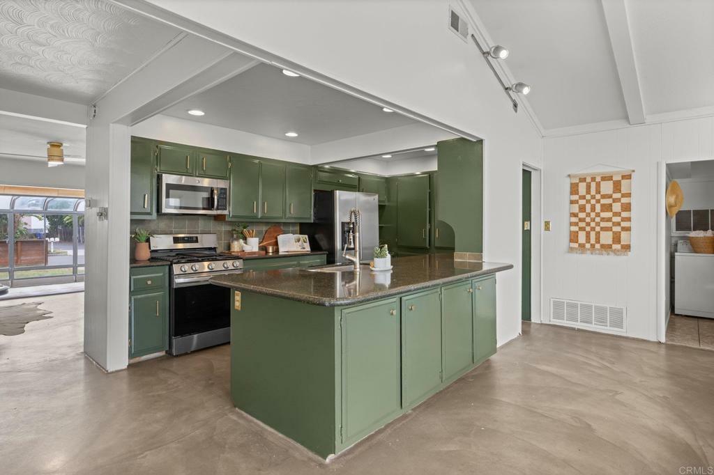 Property Photo: 1918 S Freeman Street CA 92054