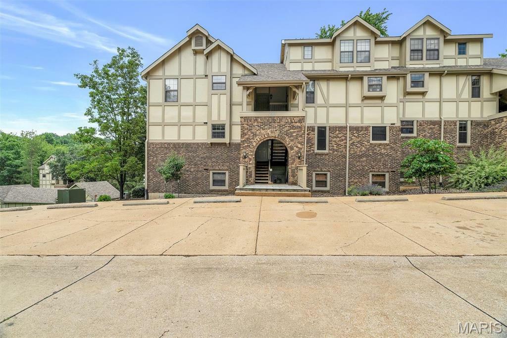Property Photo: 2303 Yosemite Park Court E MO 63043