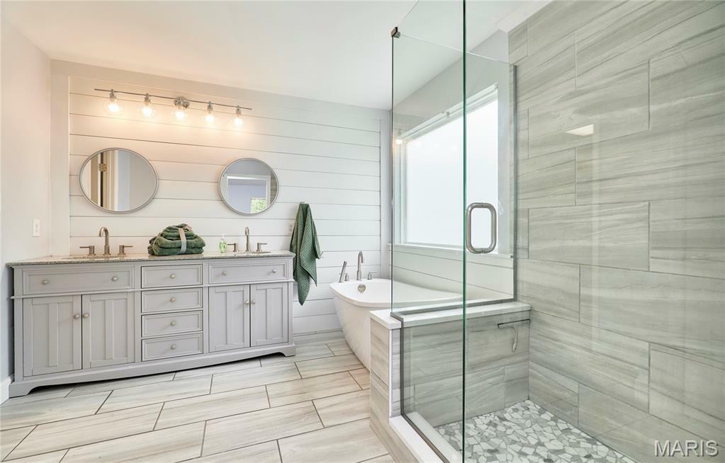 Property Photo: 5417 Sunflower Drive MO 63025