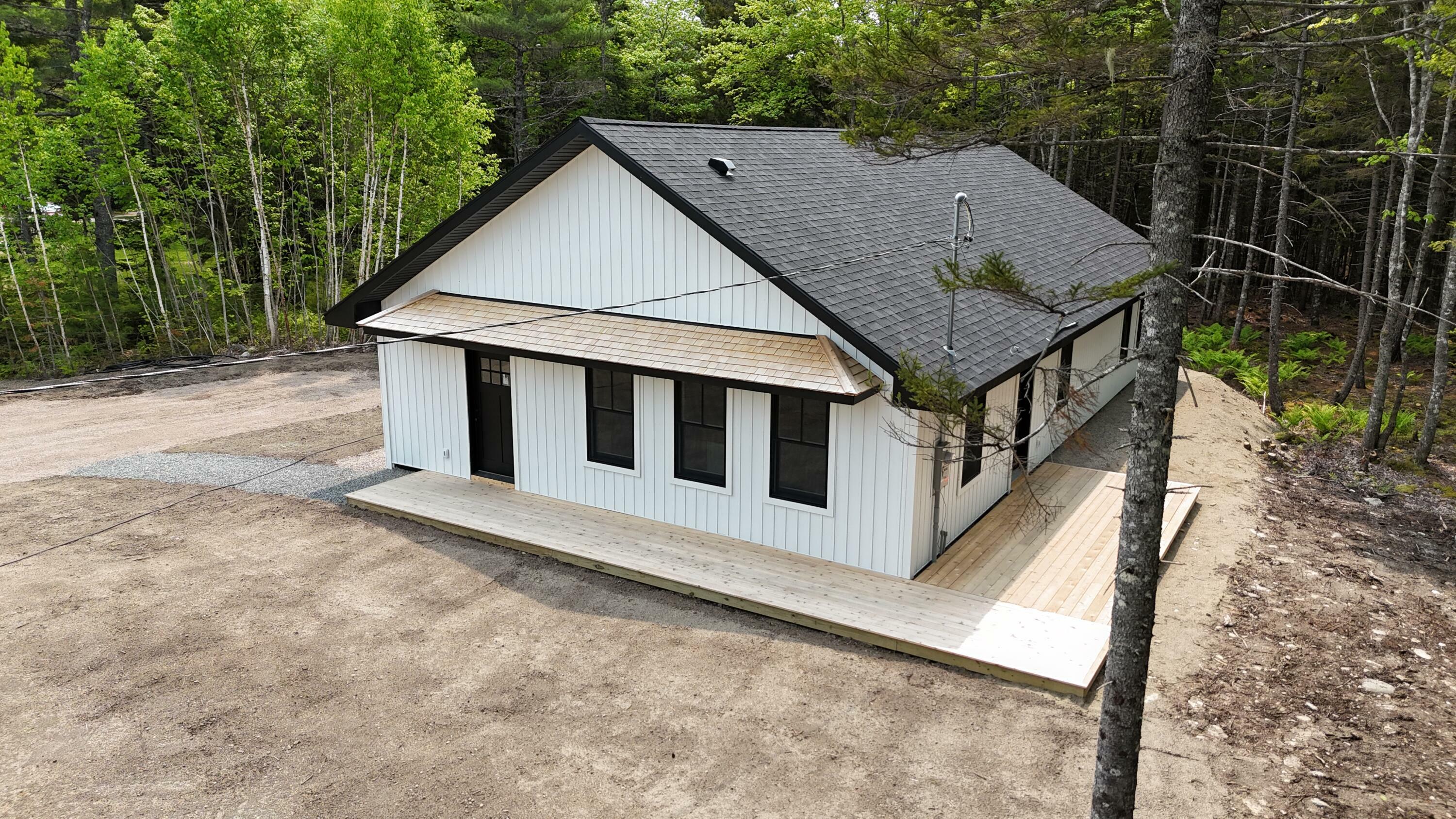 Property Photo:  106 Windsor Way  ME 04605 