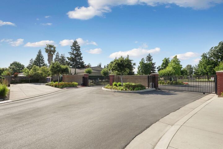 Property Photo: 991 Harvest Crossing CA 95242