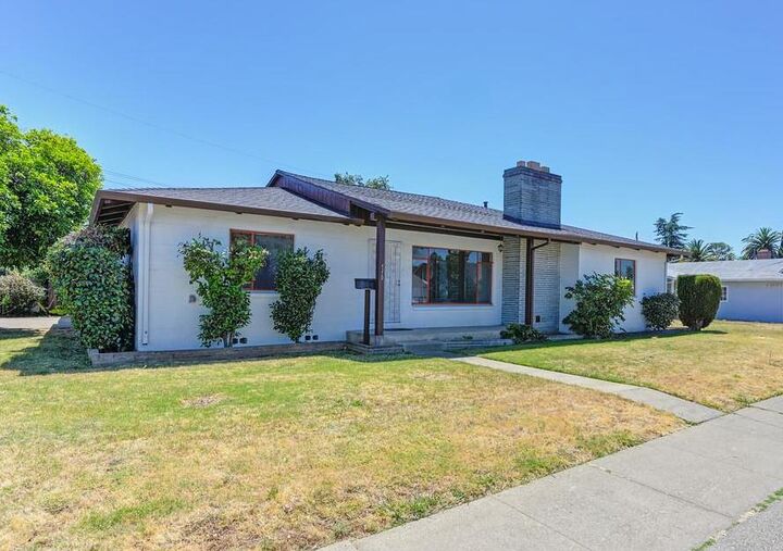 Property Photo: 4320 22nd Ave CA 95820