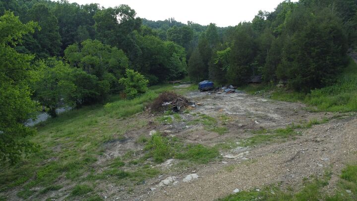 Property Photo: 738 Rogues Fork Rd TN 37022