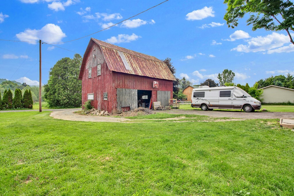Property Photo: 2177 N Williamson Rd PA 16917