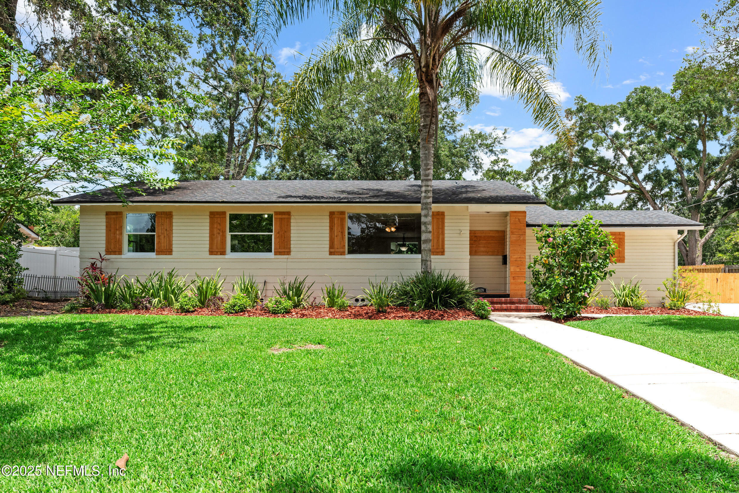 Property Photo: 4420 Milam Road FL 32210