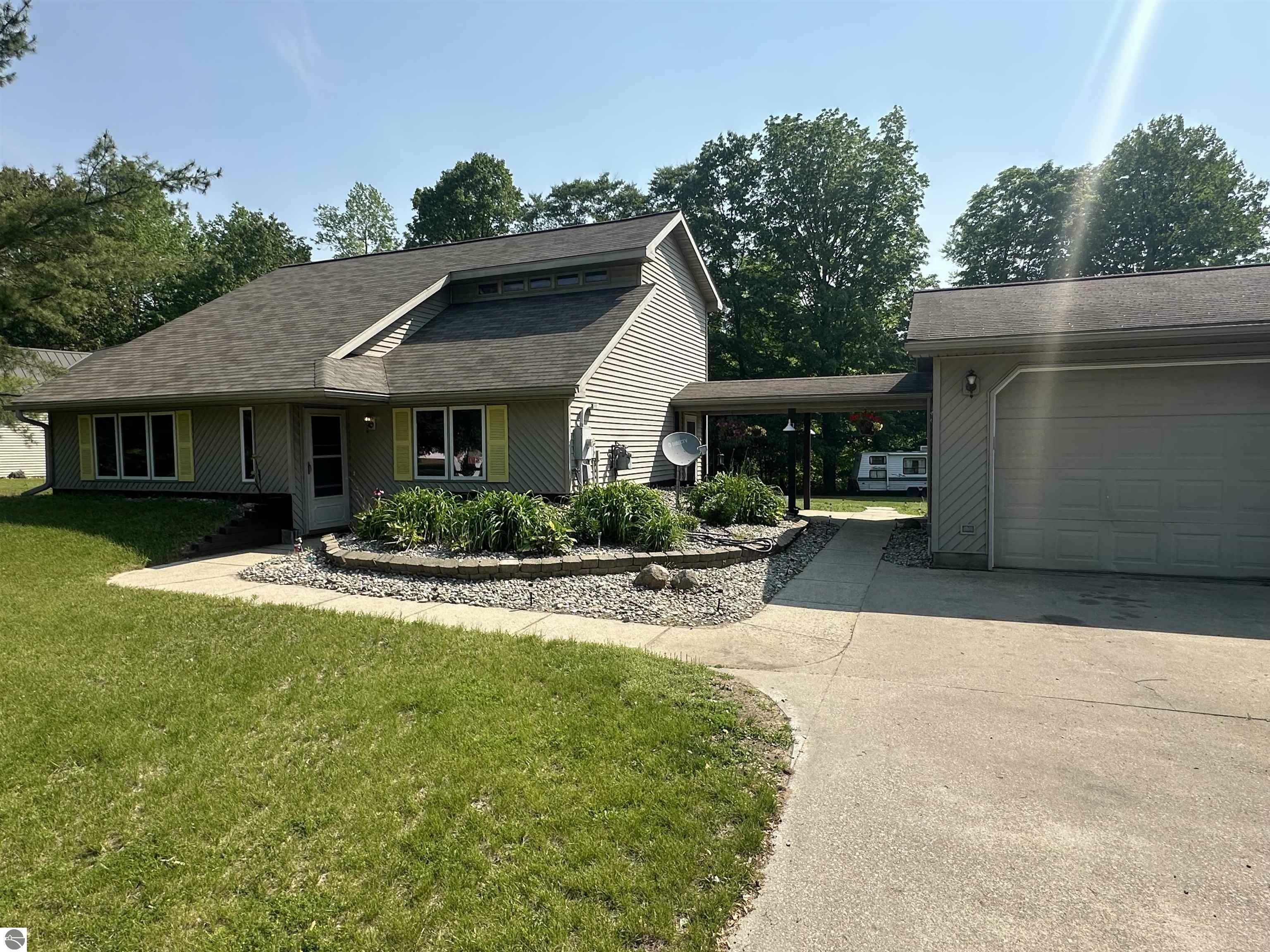 Property Photo:  478 Donnet Ct.  MI 48617 