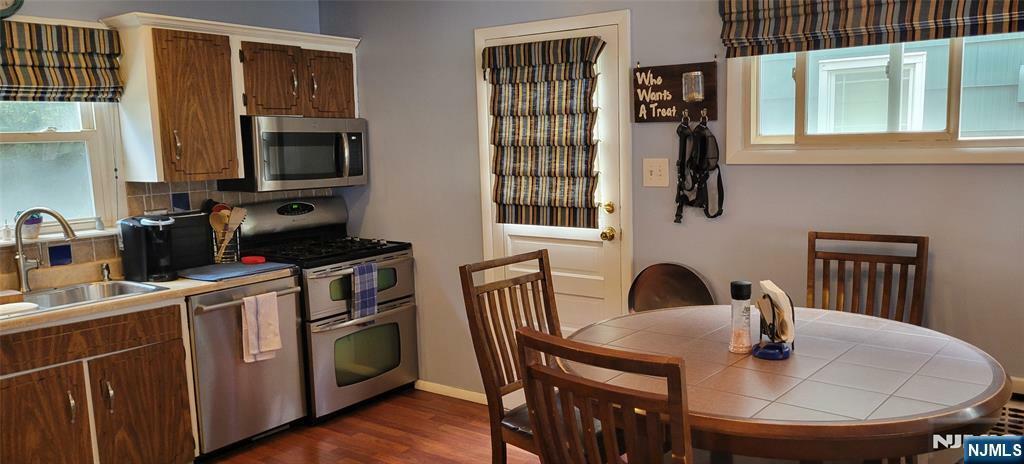 Property Photo: 733 Louise Court NJ 07071