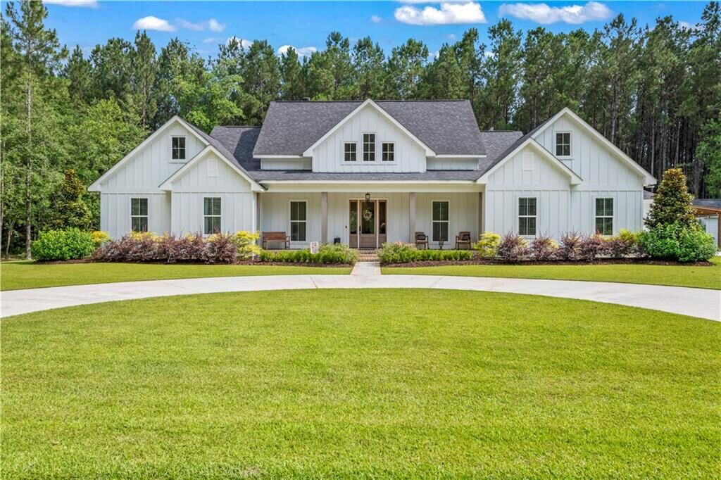 Property Photo:  25034 Robyn Road  LA 70435 