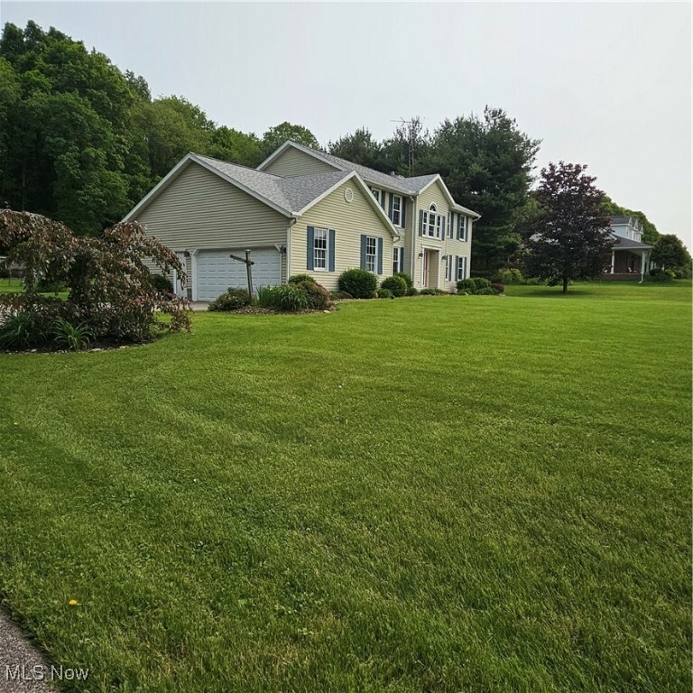 Property Photo: 31274 Winona Road OH 44460