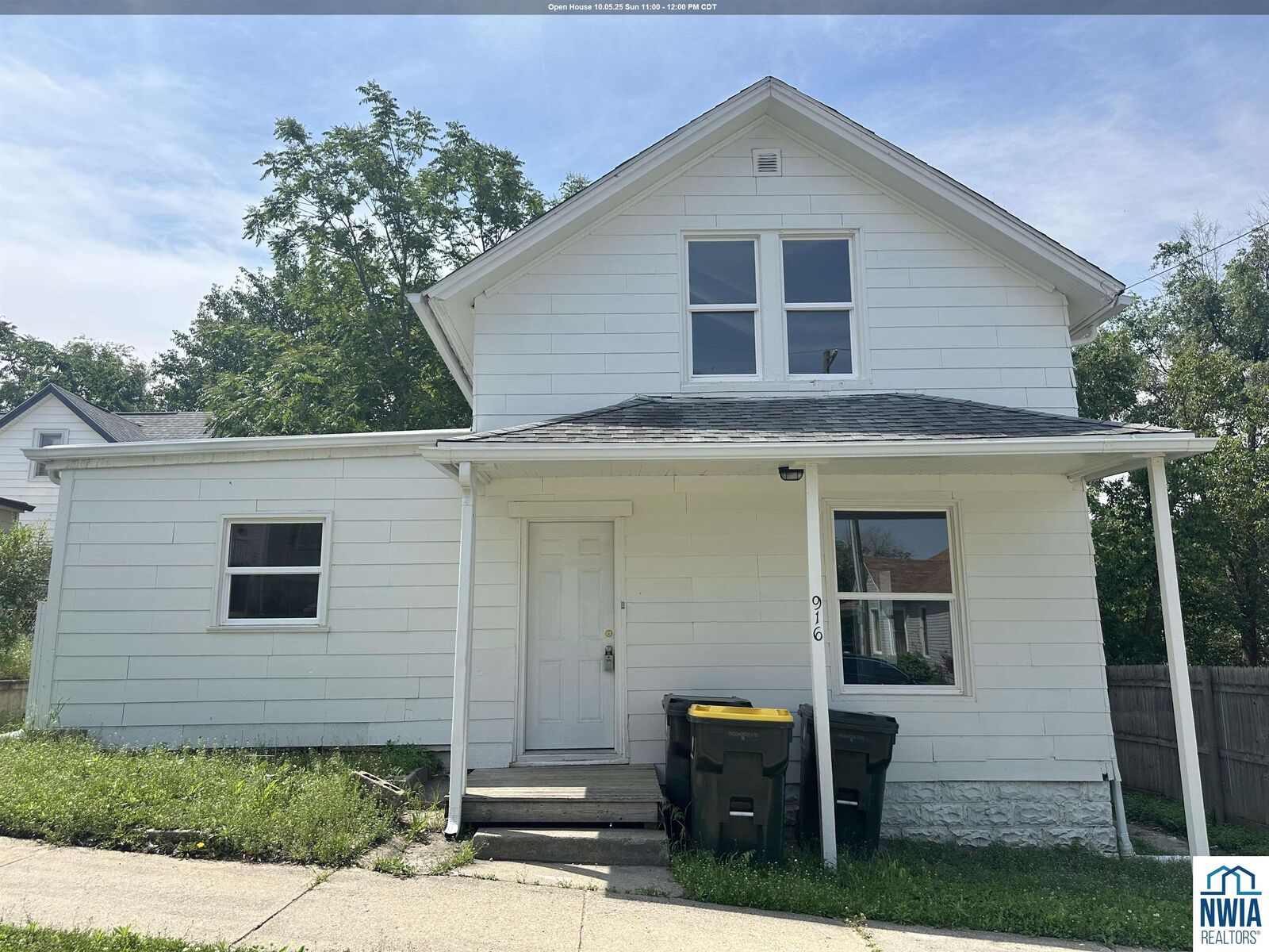 Property Photo:  916 15th St  IA 51105 