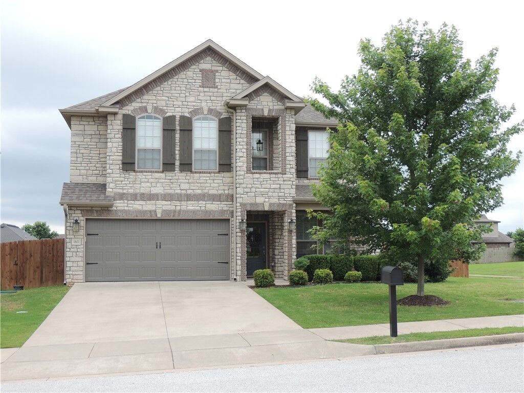 Property Photo:  1601 Cavern Springs Way  AR 72718 