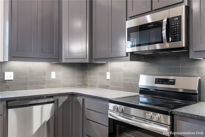 Property Photo:  5 Ashburton Lane  AR 72715 