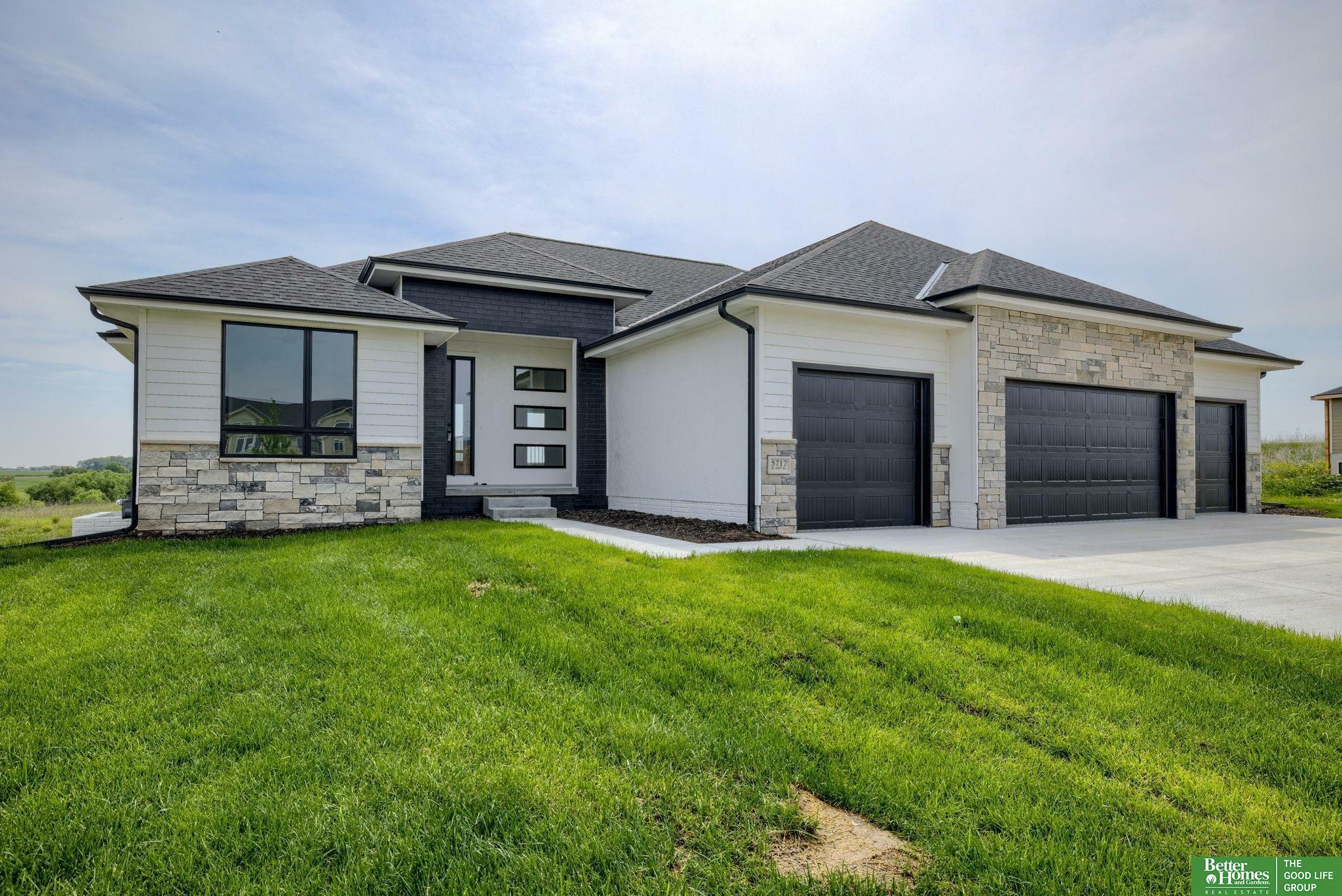 Property Photo: 5717 N 195th Street NE 68022