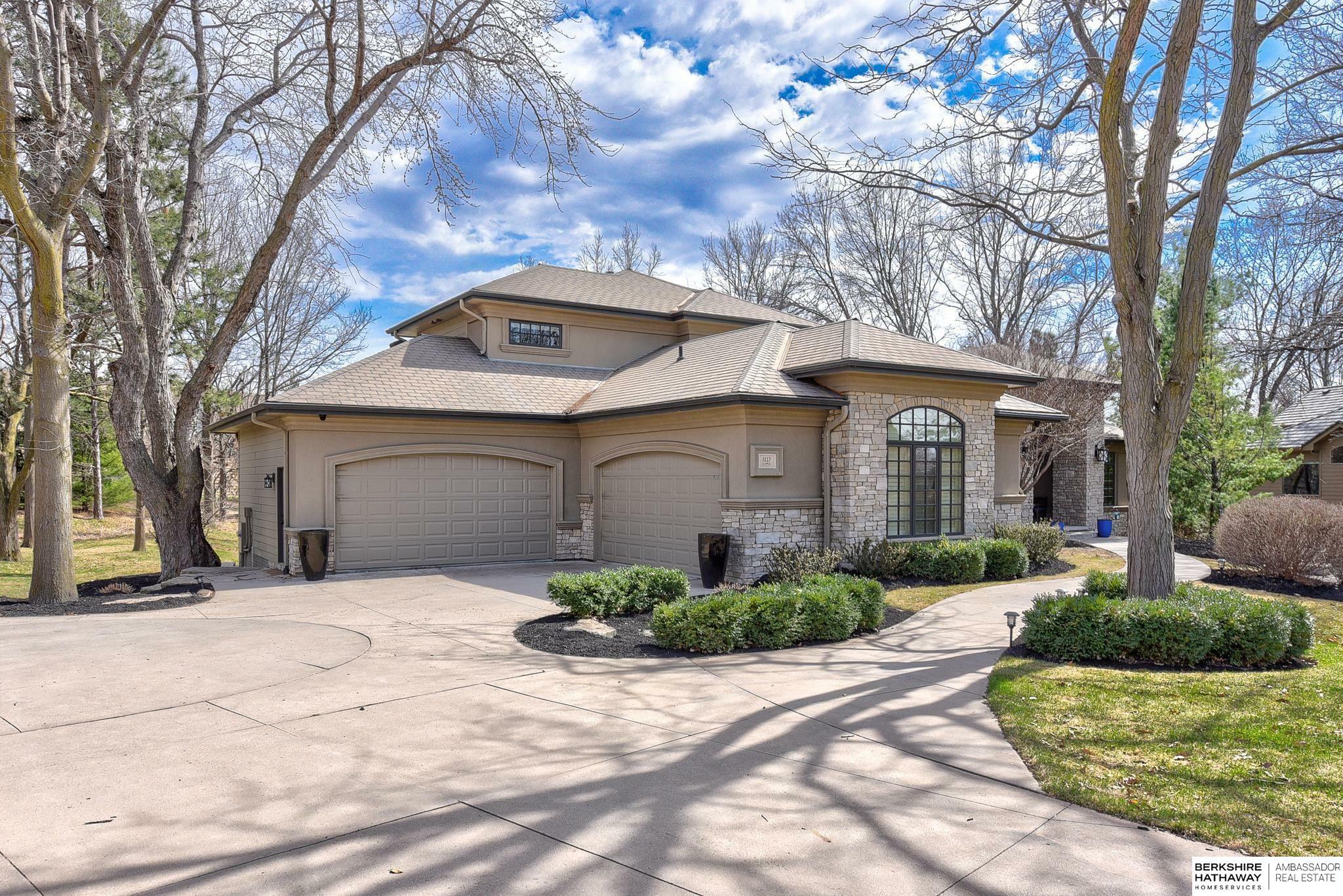 Property Photo: 3117 S 174th Circle NE 68130