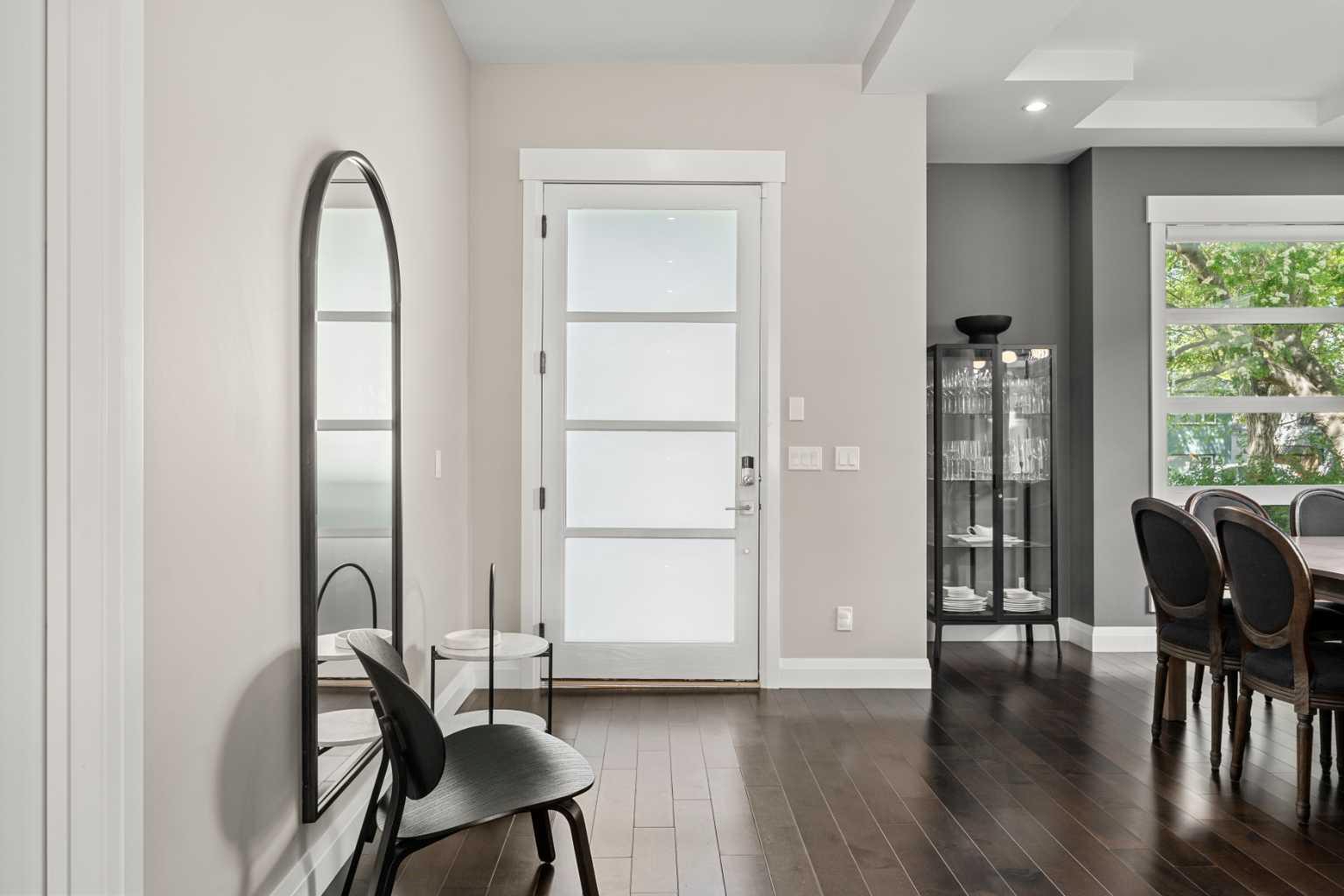 Property Photo: 2412 26A Street SW AB T2E 2C5