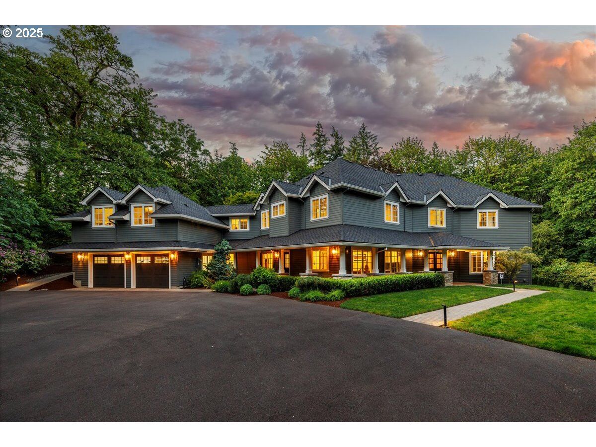 Property Photo:  1051 Forest Meadows Way  OR 97034 