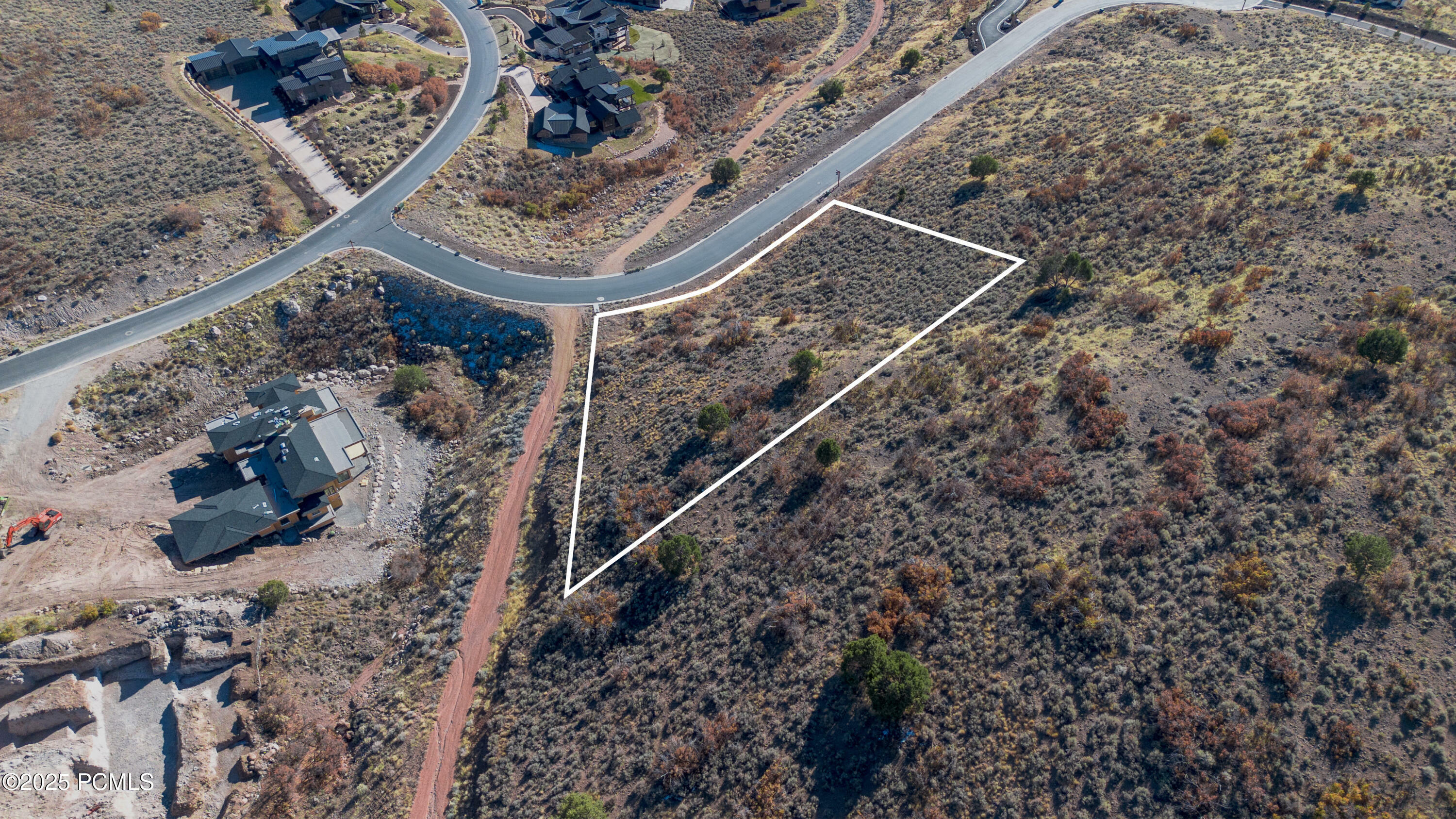 Property Photo: 2083 E Upper Lookout Knoll Court UT 84032