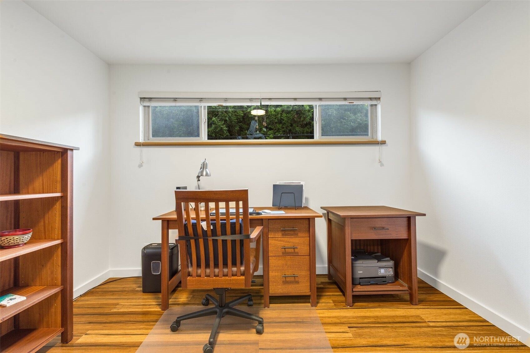 Property Photo: 732 11th Avenue E 202 WA 98102
