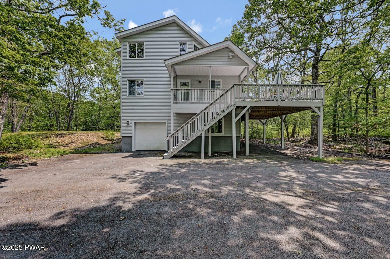 811 Maple Ridge Court  Lords Valley PA 18428 photo