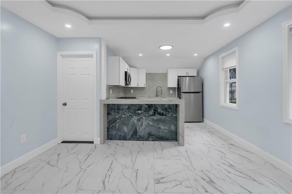 Property Photo: 458 High Street 3-L RI 02863
