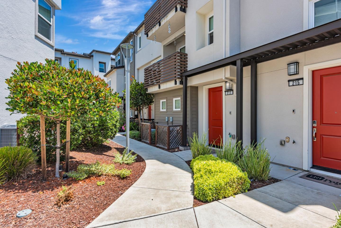 211 Spire Common  Fremont CA 94539 photo