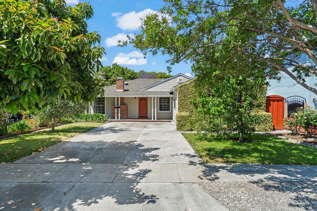 Property Photo: 1221 Santa Paula Avenue CA 95110