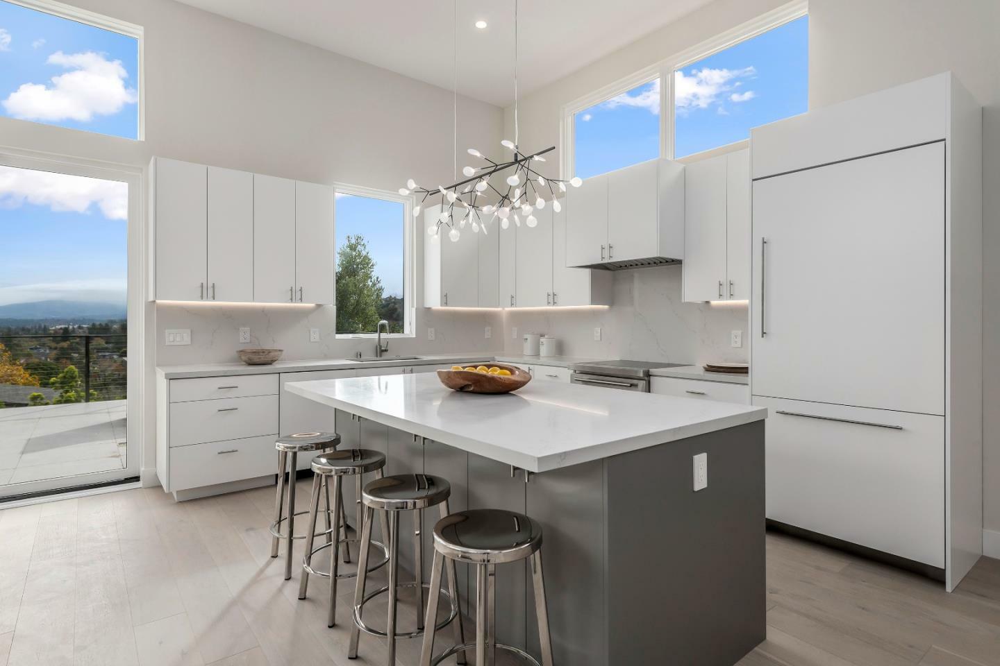 Property Photo: 21 Highland Avenue CA 94070
