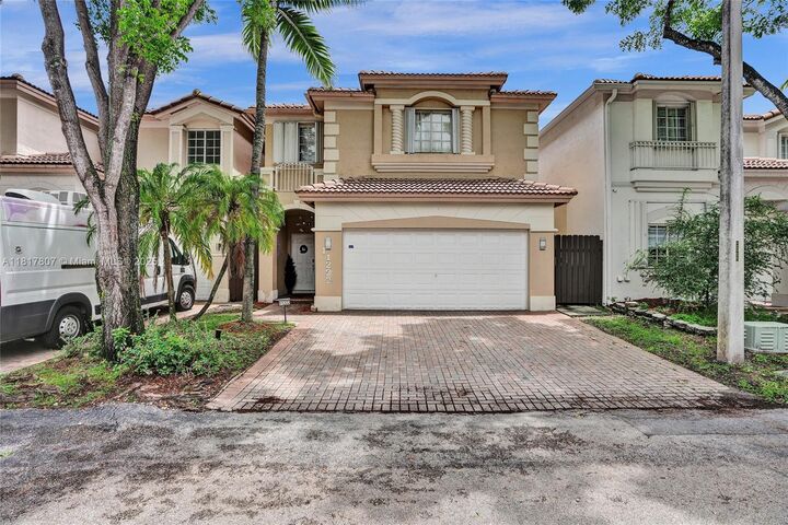 11222 NW 73rd Ter  Doral FL 33178 photo