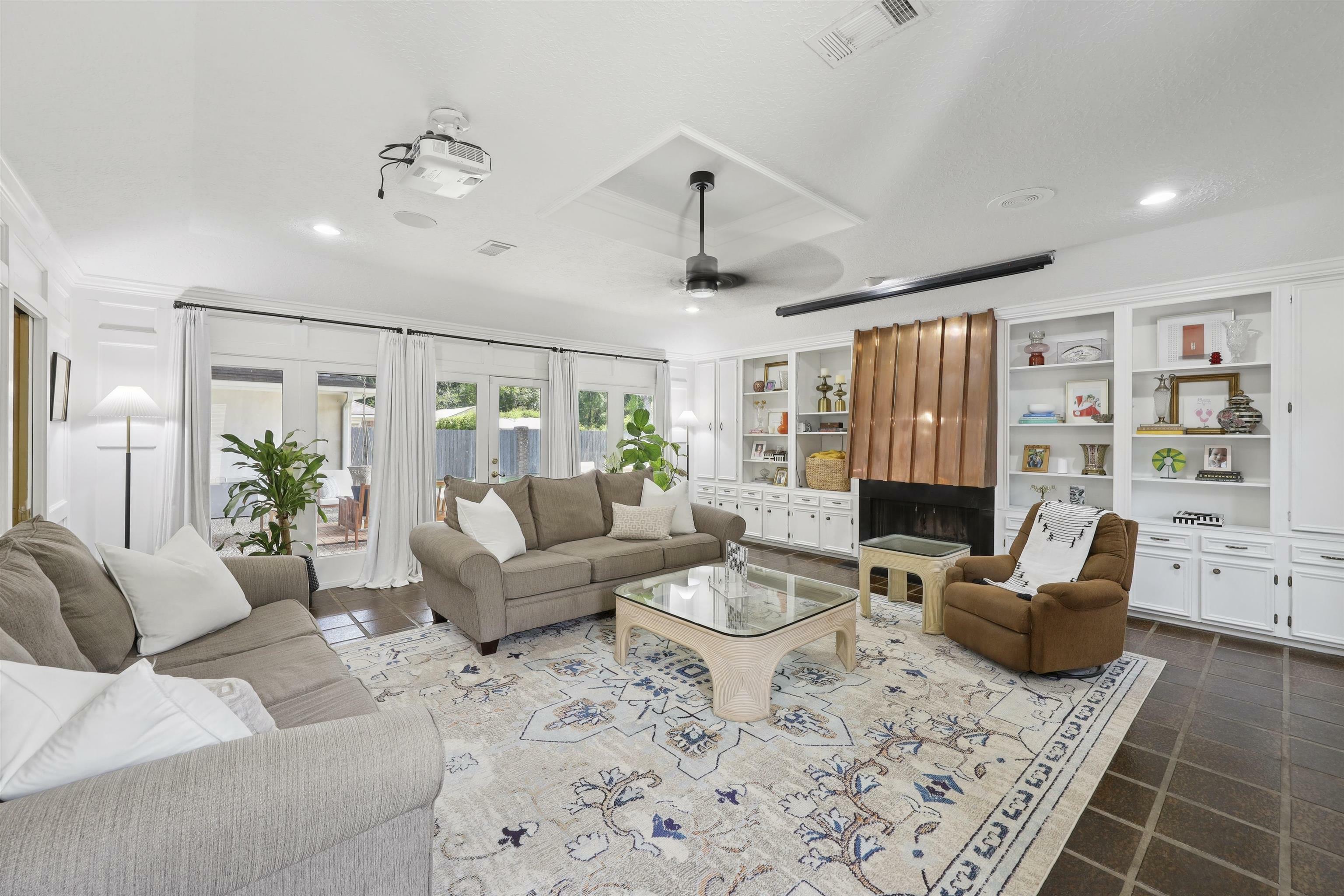Property Photo: 880 Goodhue Road TX 77706