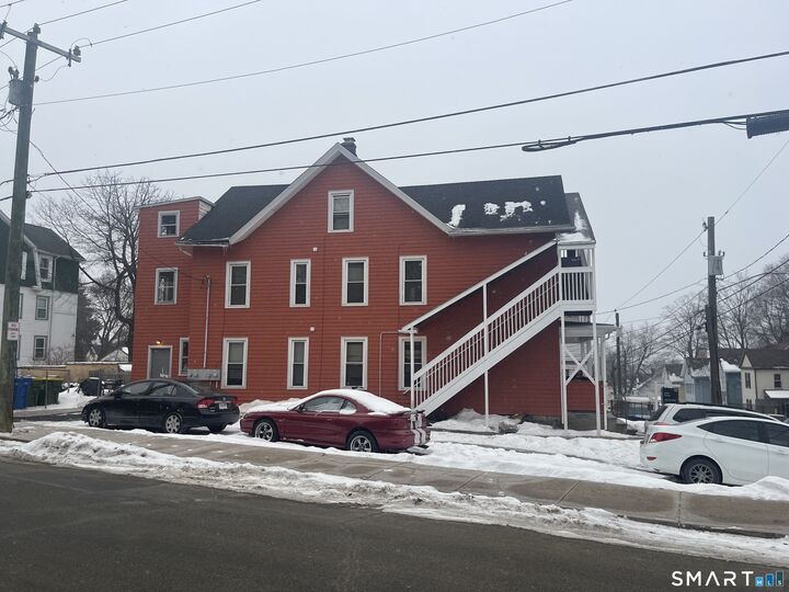 Property Photo:  50 Beacon Street  CT 06704 