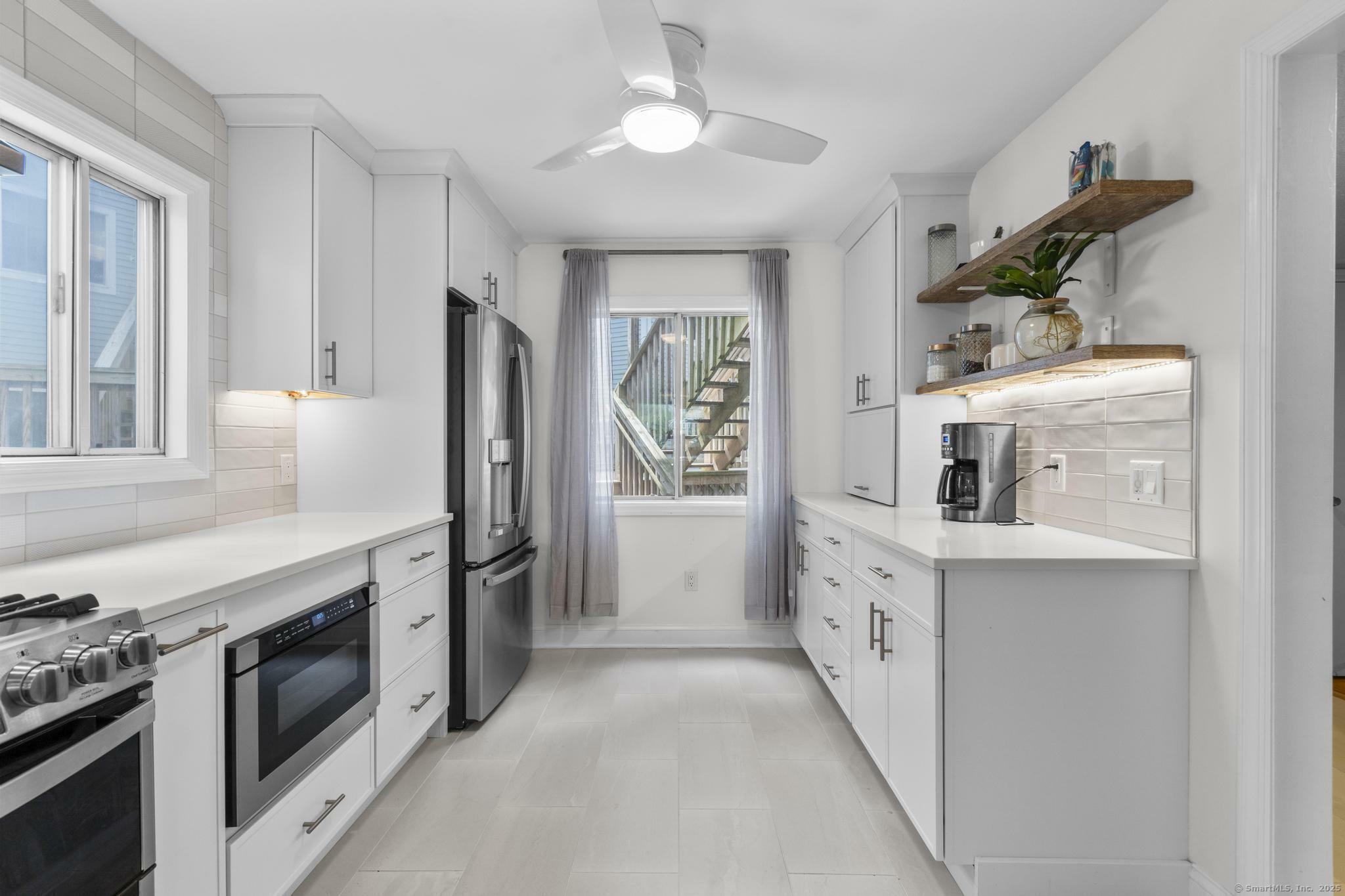 Property Photo: 2 Mansfield Grove Road Apt 166 CT 06512