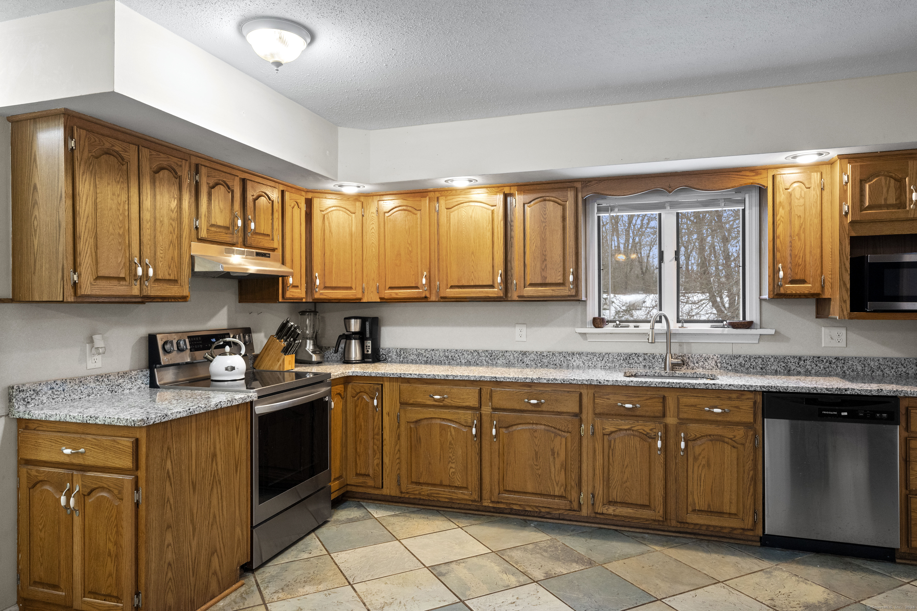 Property Photo: 119 Fairwood Road CT 06524