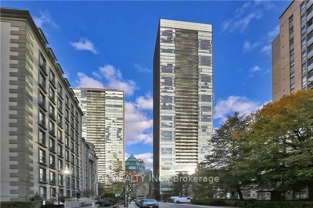 Property Photo: 101 Charles Street E 2810 ON M4Y 1V2