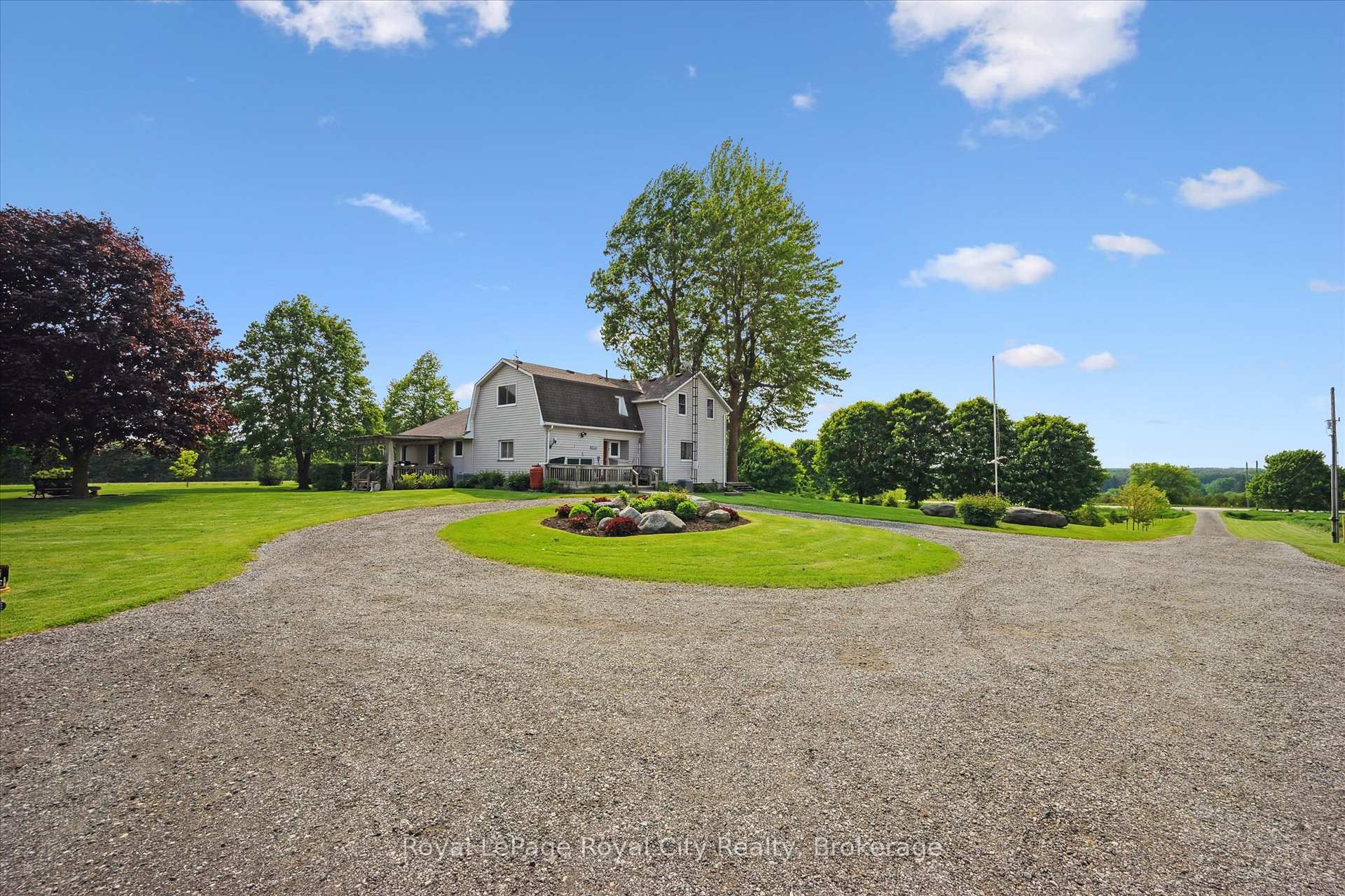Property Photo: 7197 Wellington 21 Road ON N0B 1B0