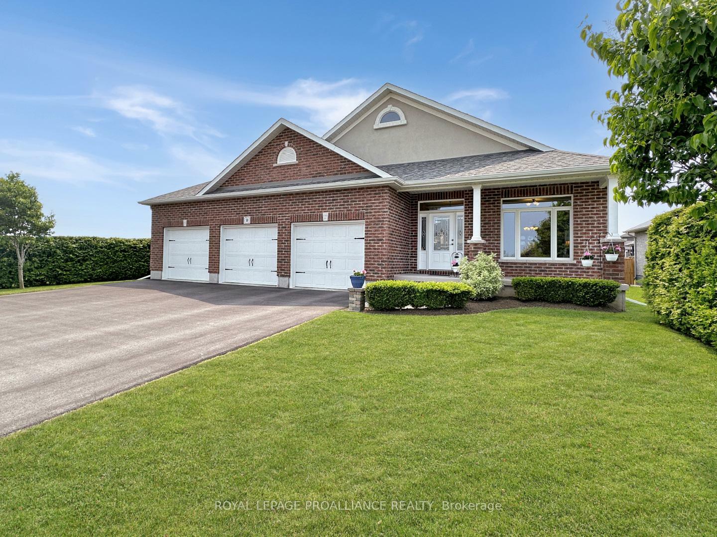 Property Photo: 50 Hampton Ridge Drive ON K8N 0E5