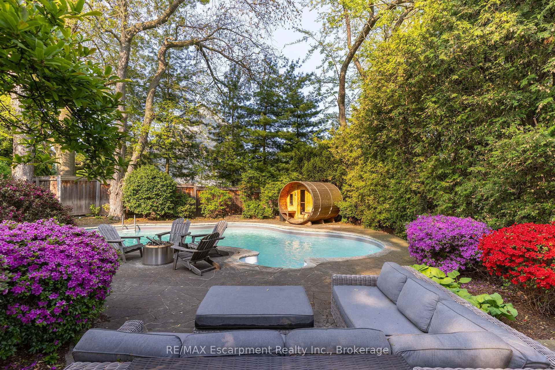 Property Photo: 161 Dianne Avenue ON L6J 4G8