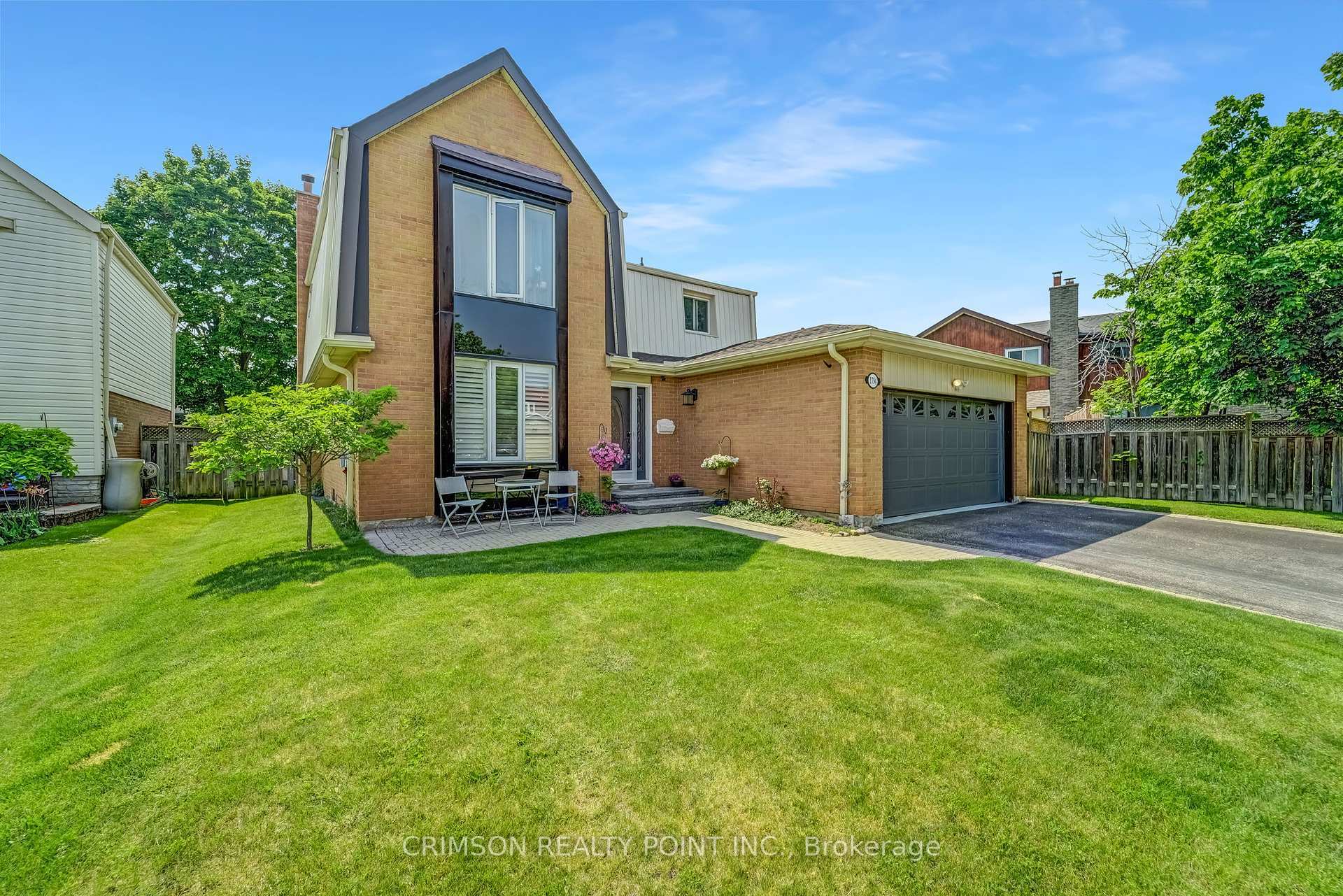 Property Photo: 1794 Meadowview Avenue ON L1V 3G8