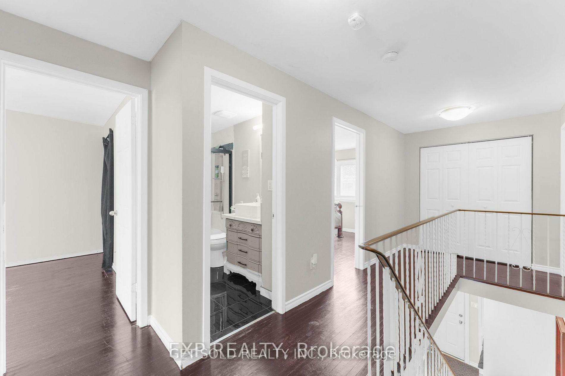 Property Photo: 1235 Radom Street 57 ON L1W 1J3