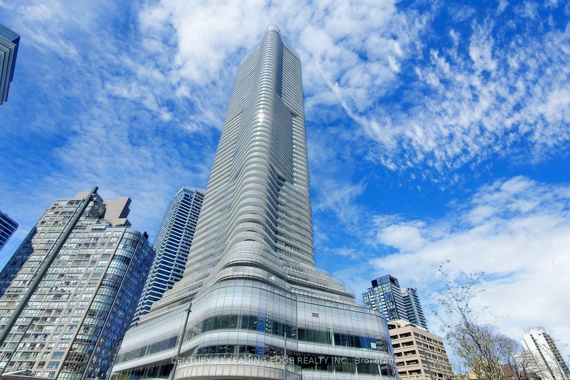 Property Photo: 11 Wellesley Street W 5609 ON M4Y 0G4