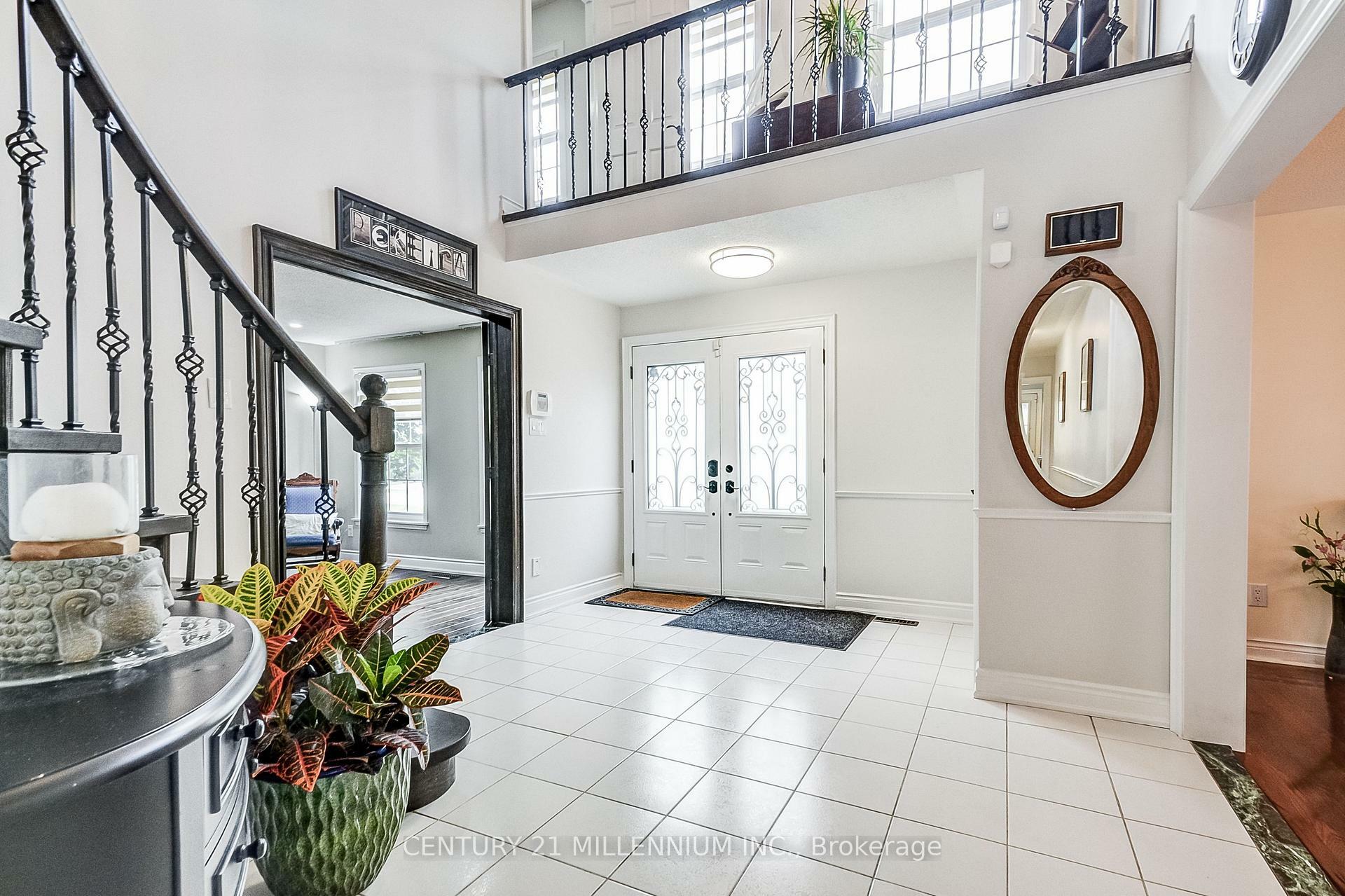 Property Photo: 8 Newport Street ON L6S 4M1
