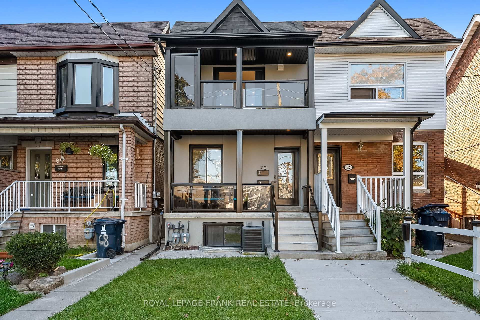 Property Photo: 70 Wiltshire Avenue W ON M6N 2V9