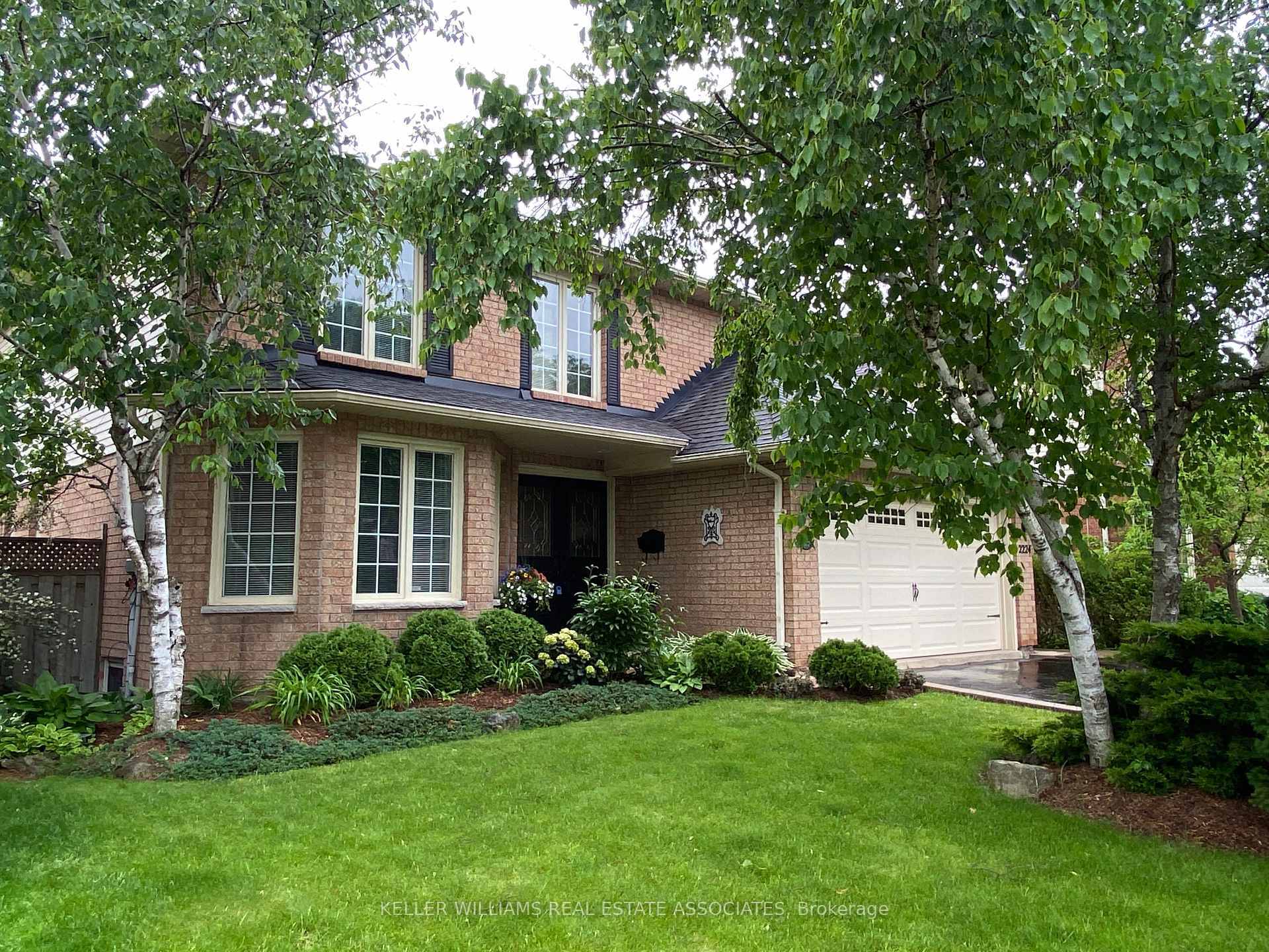 Property Photo: 2224 Vista Drive ON L7M 3N5