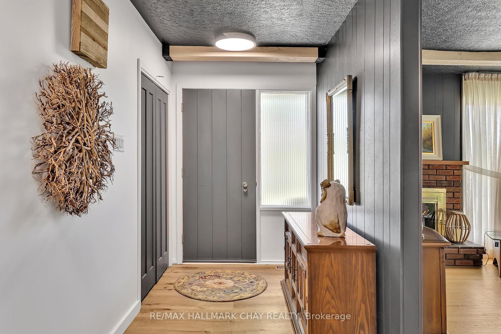 Property Photo: 1009 Fairbairn Street ON K9K 1C1